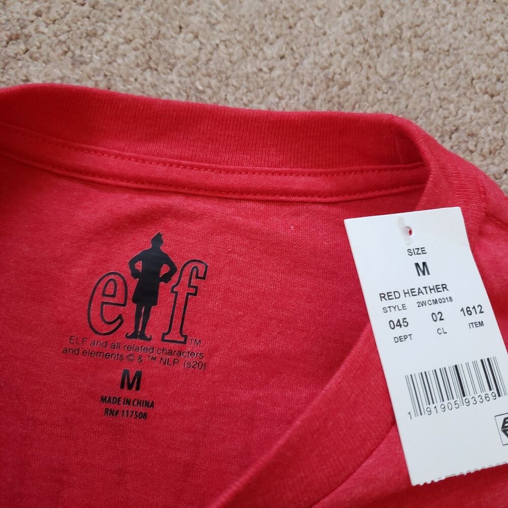 NWT Elf OMG! SANTA! I Know Him! Size Medium Mens Red Double Side T-Shirt - Picture 3 of 6